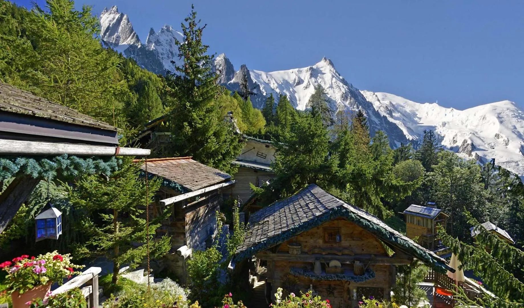 Hotel Les Chalets De Philippe Avec Jacuzzis Privatifs Chamonix