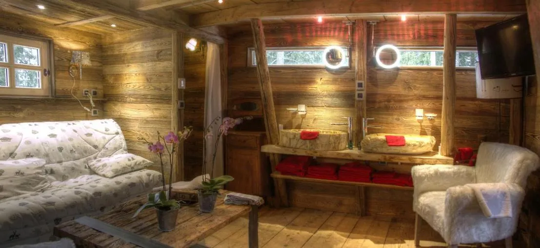 Hotel Les Chalets De Philippe Avec Jacuzzis Privatifs Chamonix