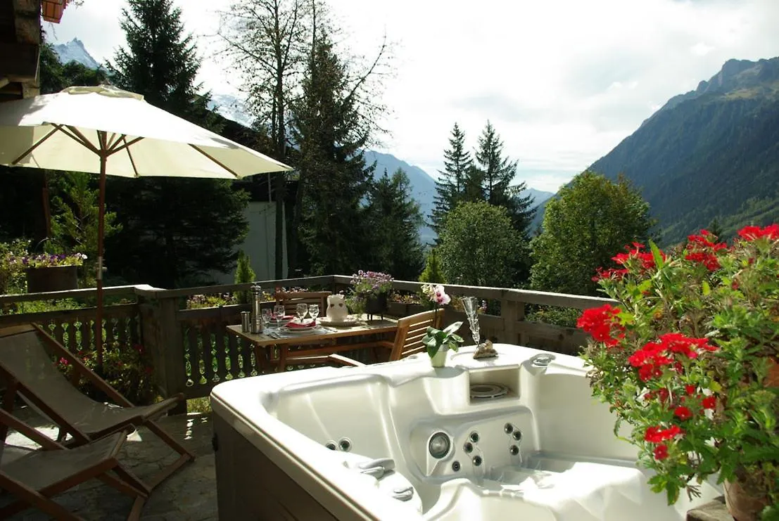 Hotel Les Chalets De Philippe Avec Jacuzzis Privatifs Chamonix
