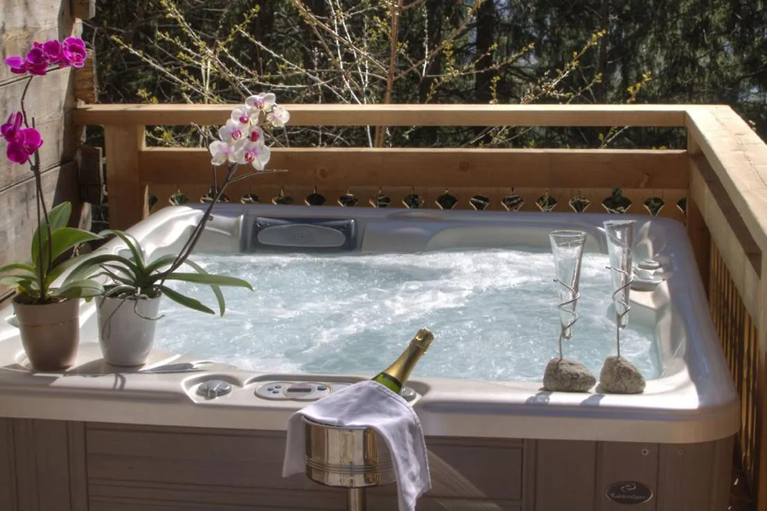 Hotel Les Chalets De Philippe Avec Jacuzzis Privatifs Chamonix 0*,  France