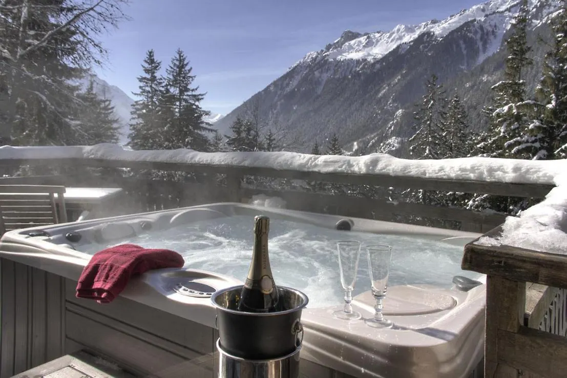 Hotel Les Chalets De Philippe Avec Jacuzzis Privatifs Chamonix France