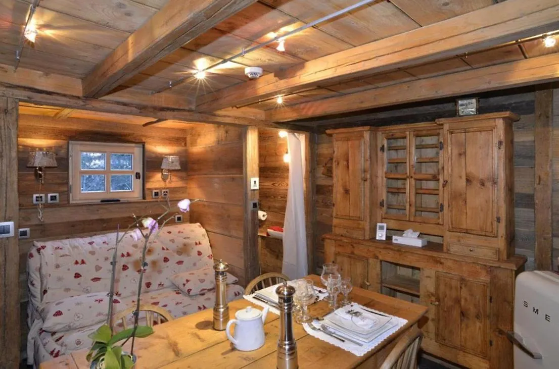 Hotel Les Chalets De Philippe Avec Jacuzzis Privatifs Chamonix