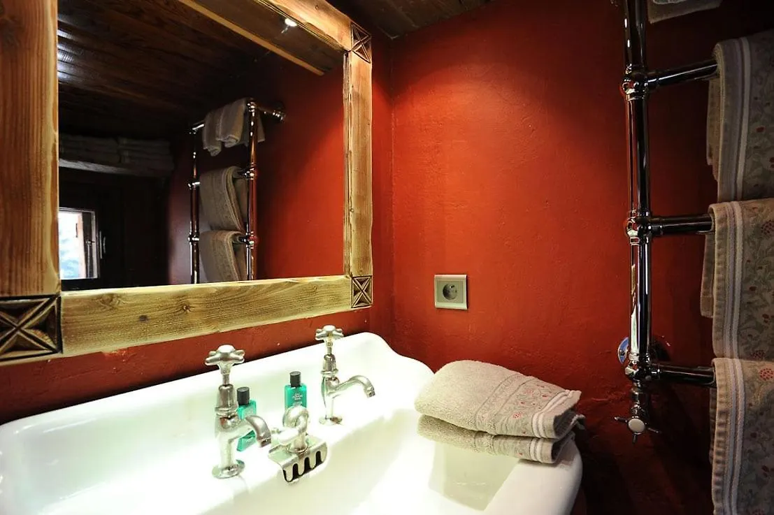 Hotel Les Chalets De Philippe Avec Jacuzzis Privatifs Chamonix