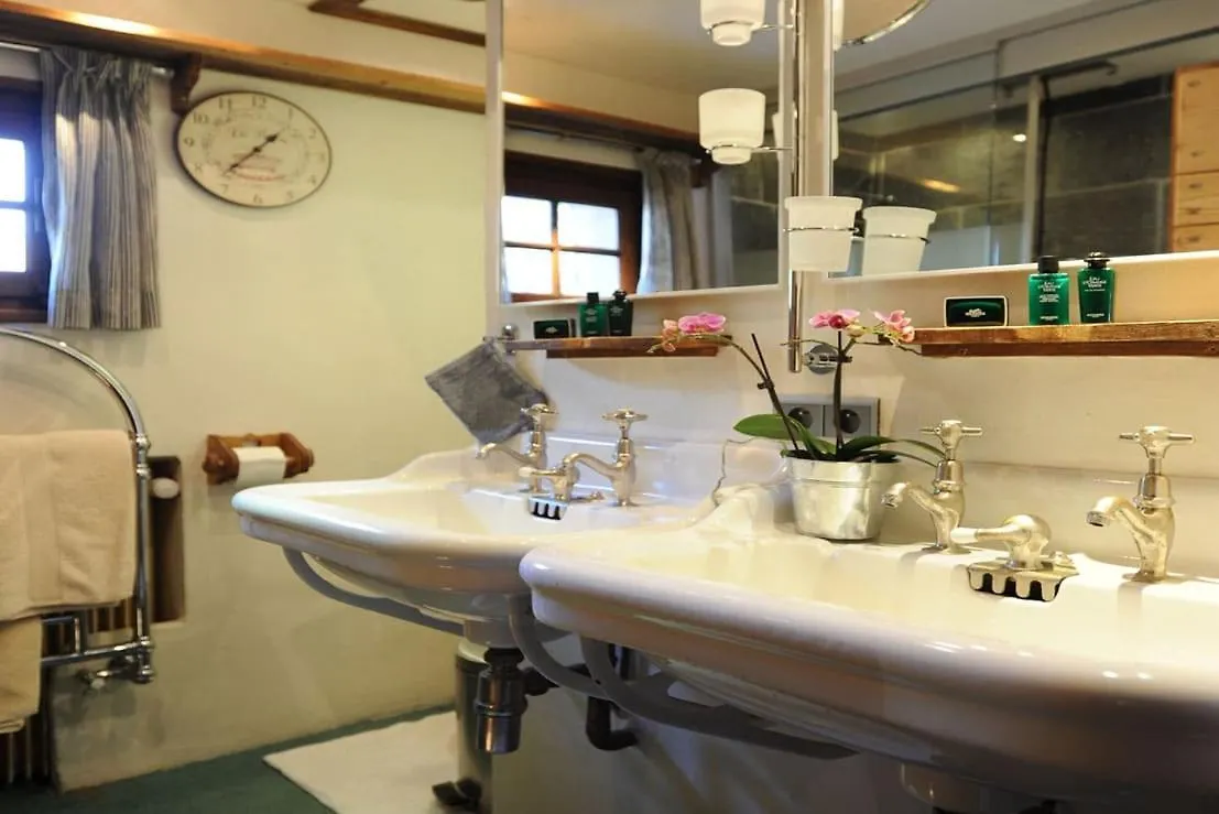 Hotel Les Chalets De Philippe Avec Jacuzzis Privatifs Chamonix France